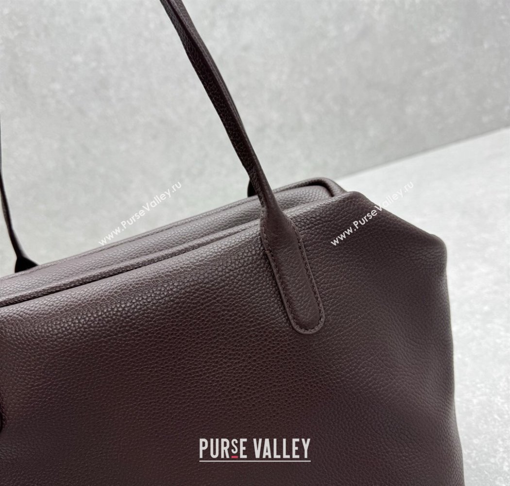 The Row Henri Shoulder Bag in Grained Leather Chocolate Brown 2025 1884 (ningm-250927020)