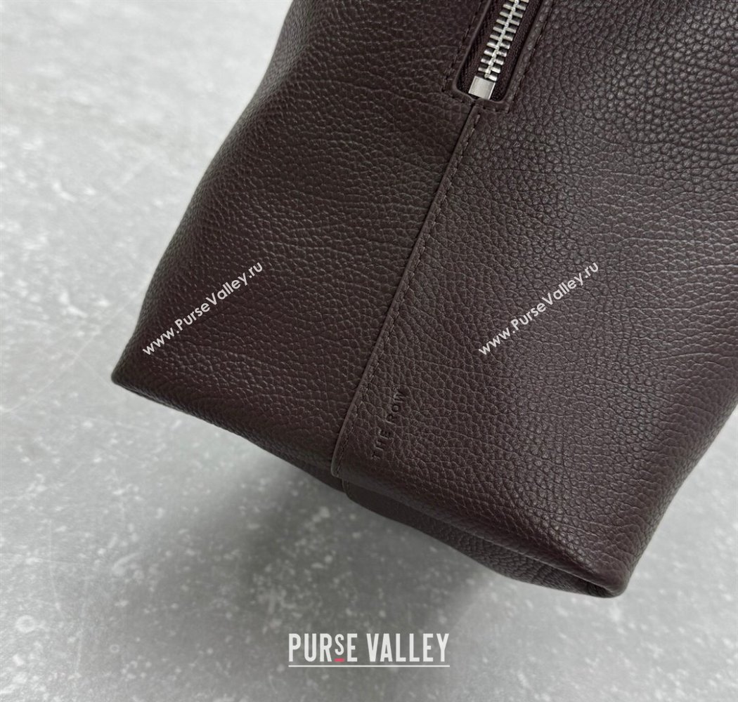 The Row Henri Shoulder Bag in Grained Leather Chocolate Brown 2025 1884 (ningm-250927020)