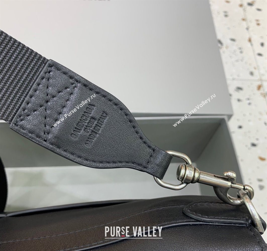 Balenciaga Mens Rodeo Messenger Bag in black smooth calfskin, aged-silver hardware 2025 (JM-251120116)