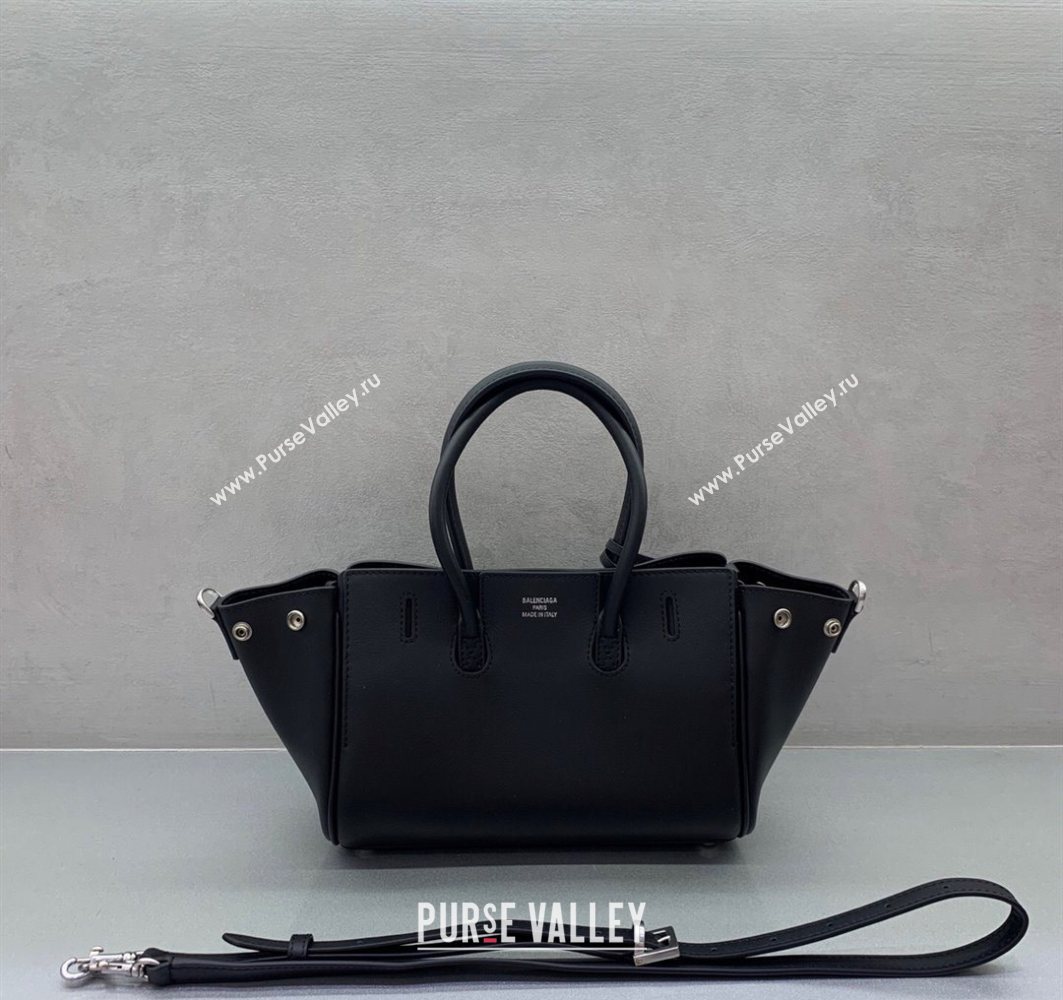 Balenciaga Bel Air Carry All Tote Bag Mini in smooth calfskin, aged-silver hardware Black 2025 11120 (JM-251120120)