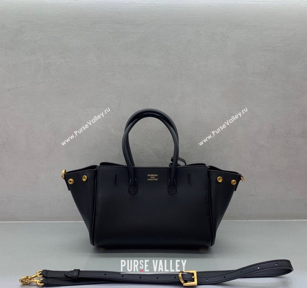 Balenciaga Bel Air Carry All Tote Bag Mini in smooth calfskin, aged-gold hardware Black 2025 11120 (JM-251120121)