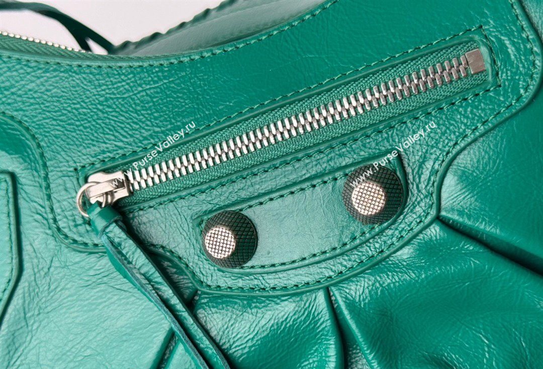 Balenciaga Le Cagole Shoulder Bag Small in Green Arena lambskin, aged-silver hardware 2026 BL701 (JM-260403016)