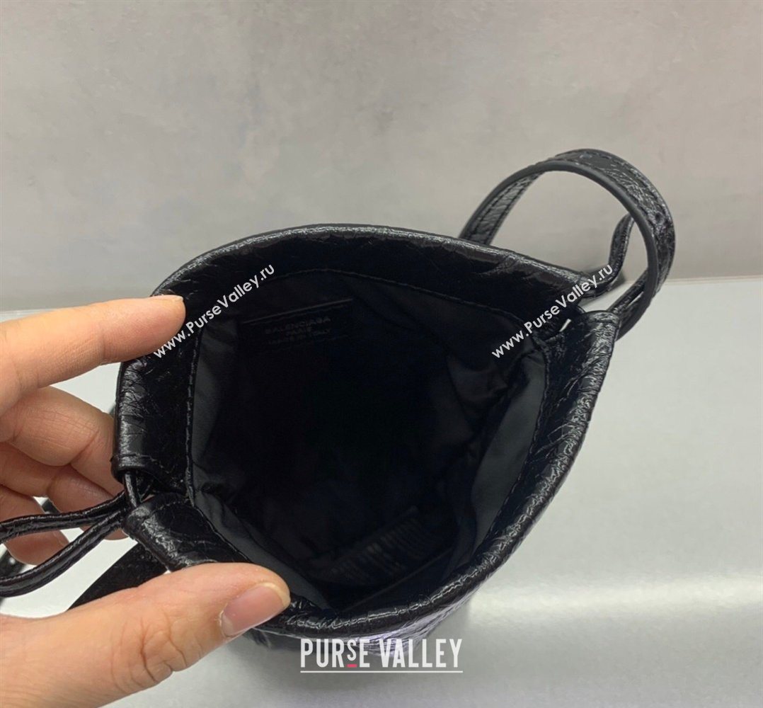 Balenciaga Mens Shopper Phone Holder Pouch in Black Arena lambskin, aged-silver hardware 2026 (JM-260403002)