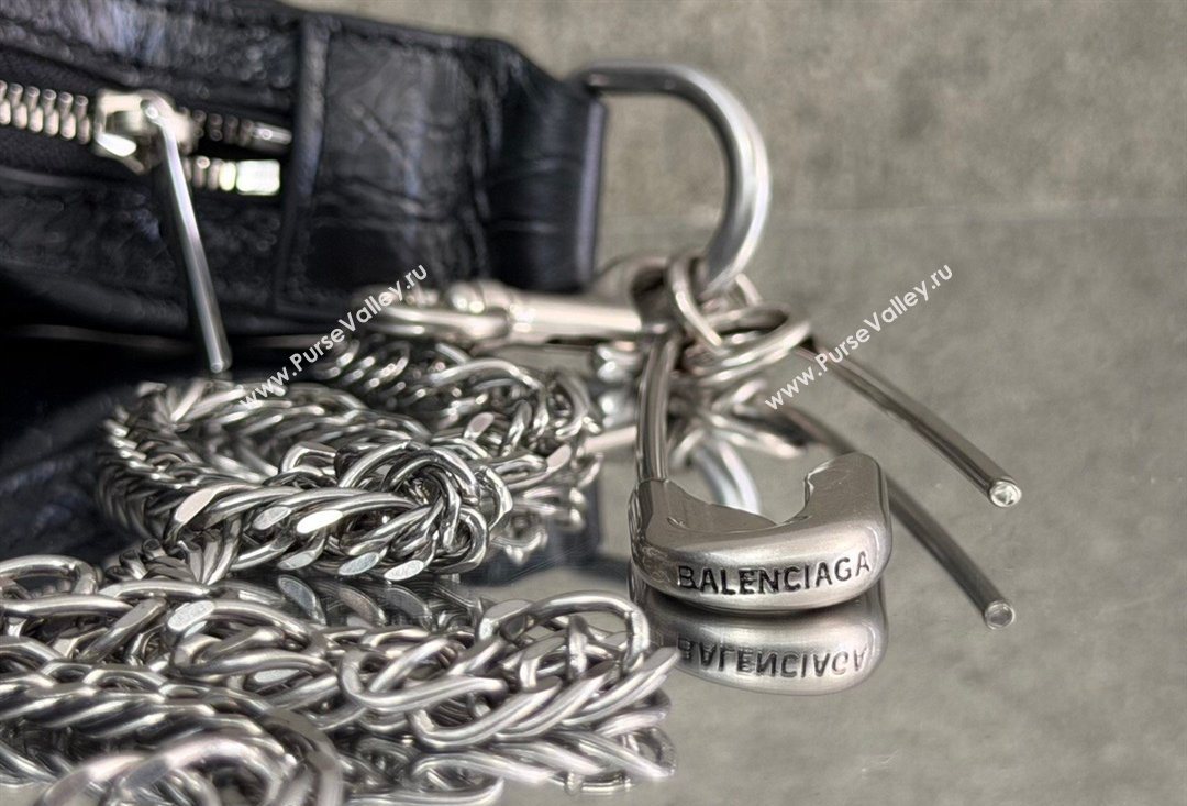 Balenciaga Pamela Shoulder Bag Medium in Black Arena lambskin, aged-silver hardware 2026 0112 (JM-260403028)