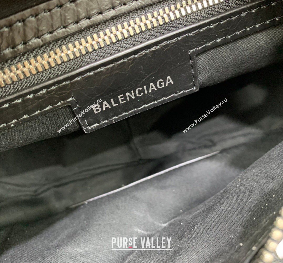 Balenciaga Le Cagole Shoulder Bag Small in Black Lambskin Leather, aged-silver hardware 2026 180607 (JM-260403024)