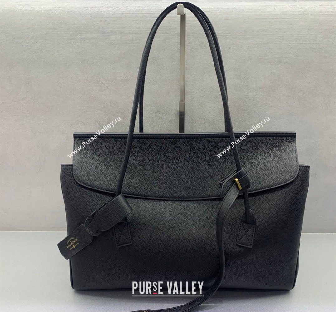 Balenciaga Carrie Carry All Bag in Black calfskin leather, aged-gold hardware 2026 (JM-260403042)