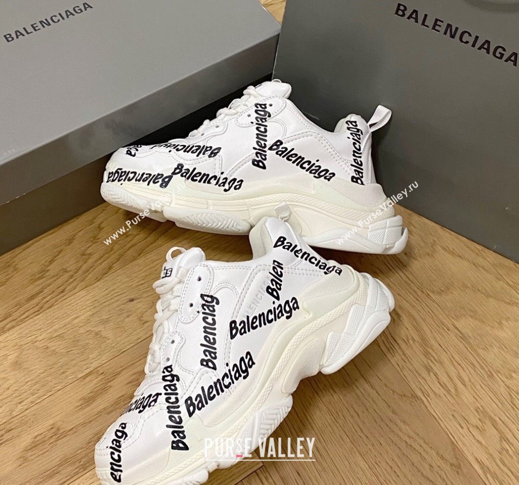 Balenciaga Triple S Trainers Sneakers in Calf Leather Signature/White 2024-22 (KL-240223036)