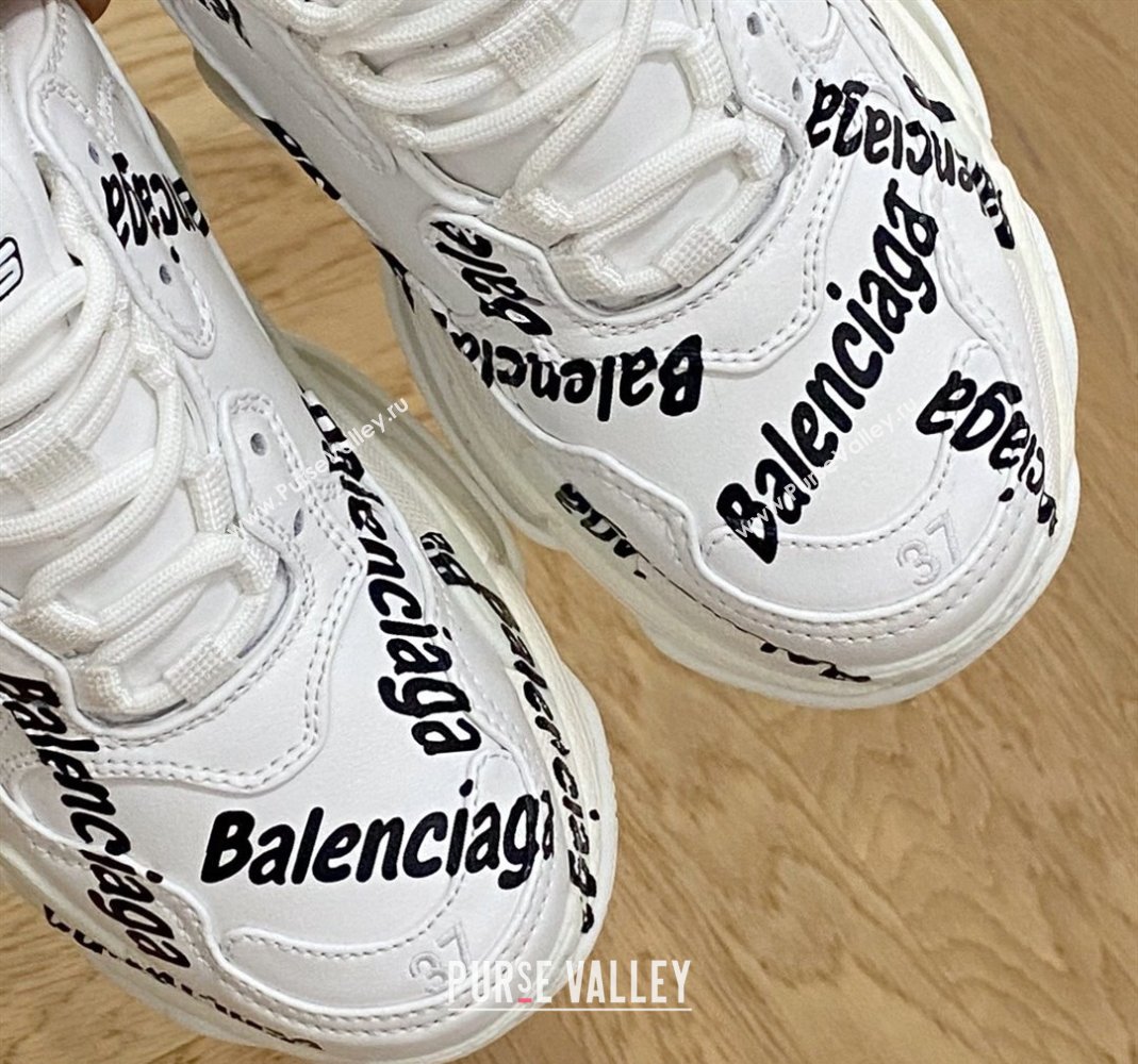 Balenciaga Triple S Trainers Sneakers in Calf Leather Signature/White 2024-22 (KL-240223036)