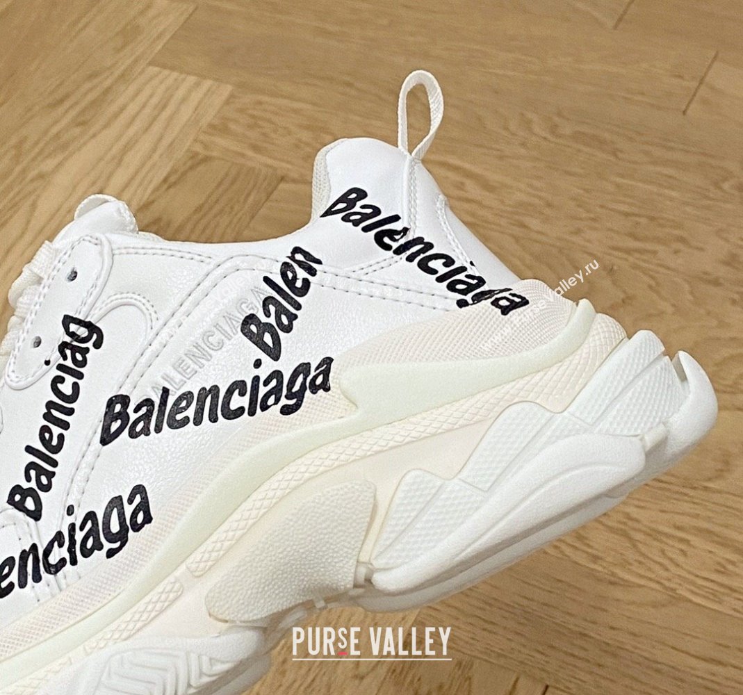 Balenciaga Triple S Trainers Sneakers in Calf Leather Signature/White 2024-22 (KL-240223036)