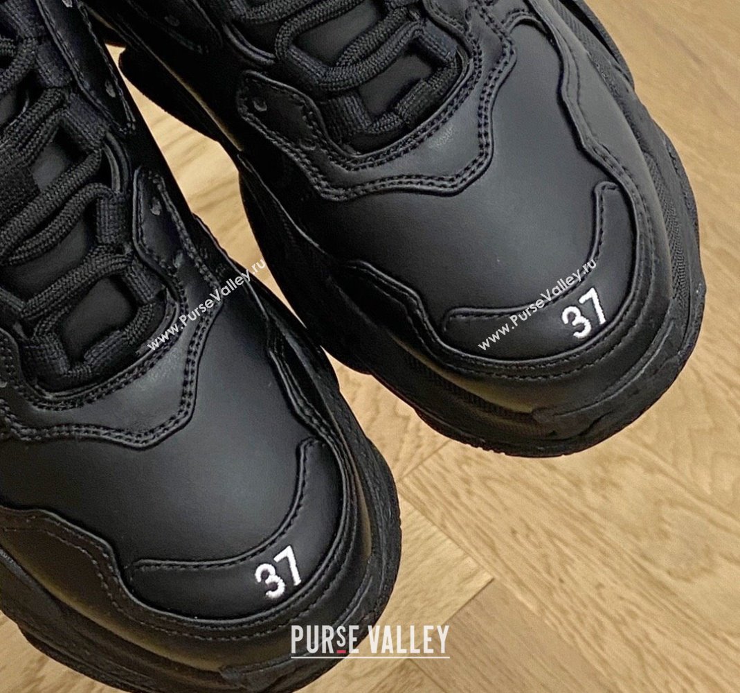 Balenciaga Triple S Trainers Sneakers in Calf Leather Black 2 2024-22 (KL-240223043)