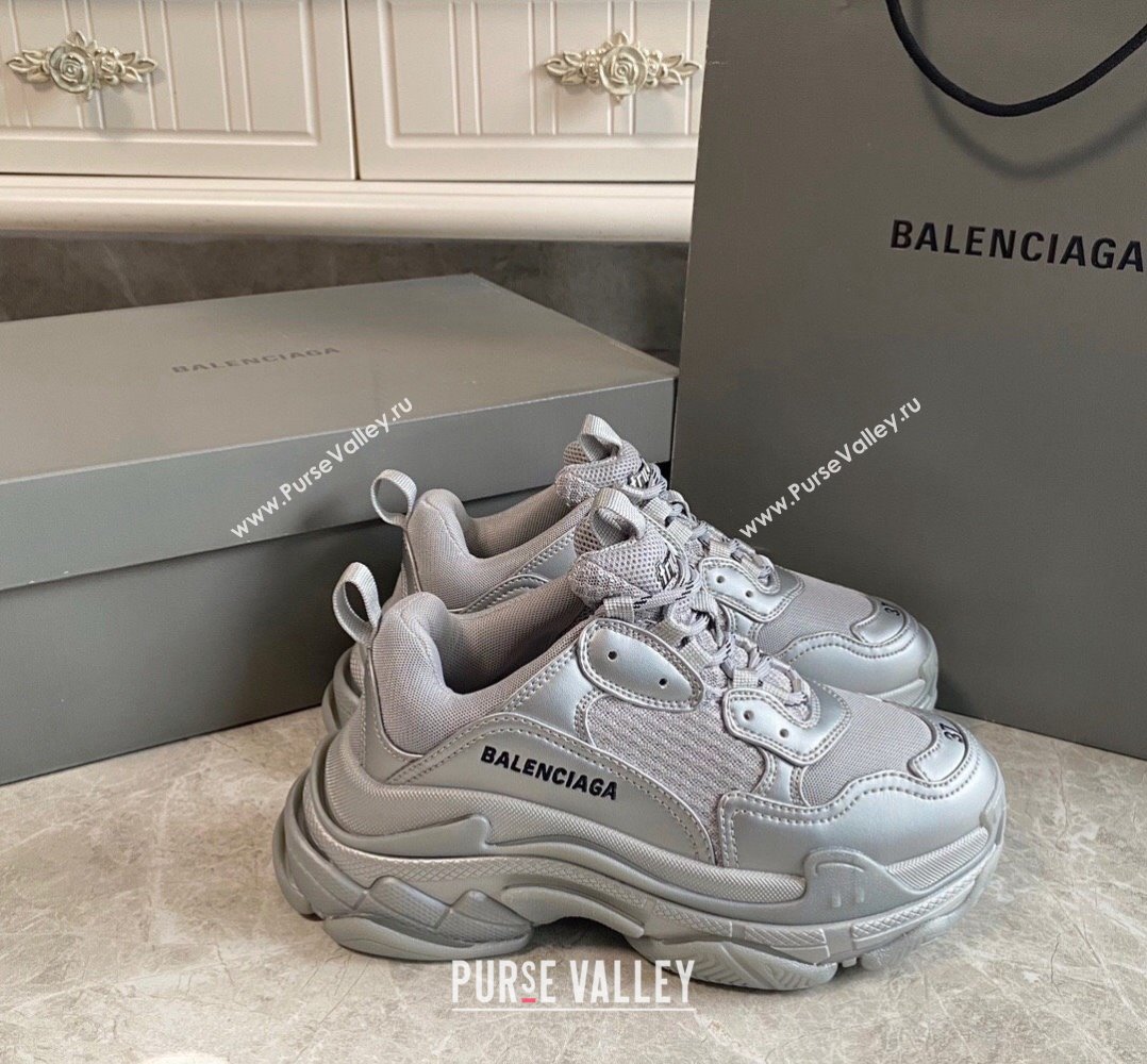 Balenciaga Triple S Trainers Sneakers in Leather and Mesh Silver 2 2024-21 (KL-240223054)