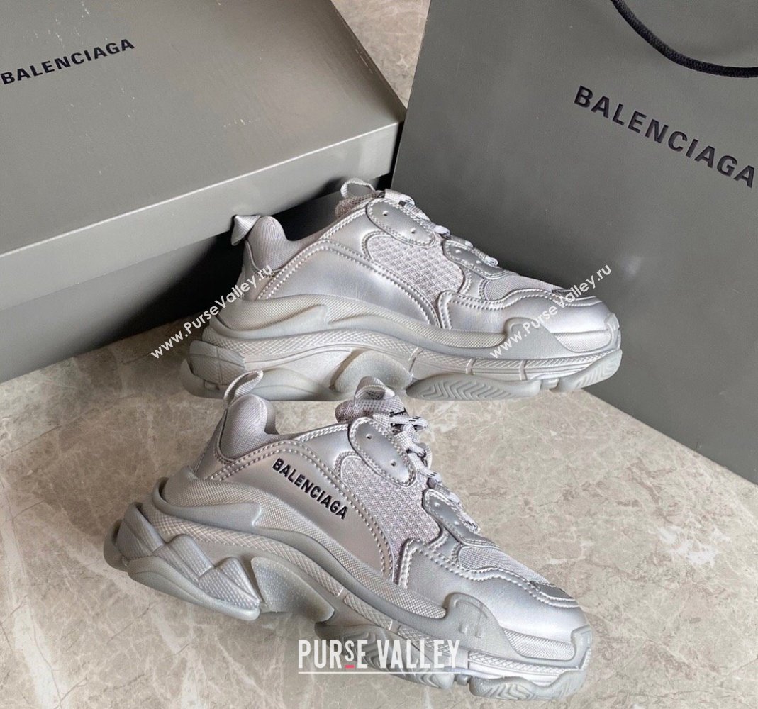 Balenciaga Triple S Trainers Sneakers in Leather and Mesh Silver 2 2024-21 (KL-240223054)