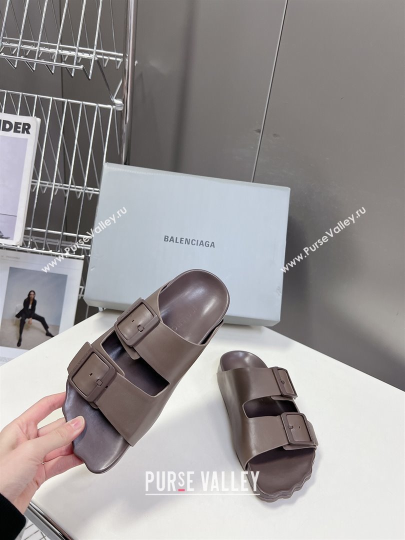 Balenciaga Sunday Flat Slide Sandals in Calf Leather Grey 2024 (MD-240321135)