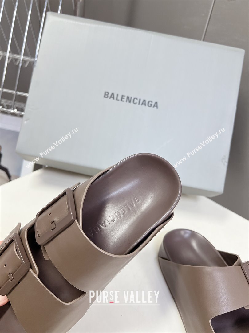 Balenciaga Sunday Flat Slide Sandals in Calf Leather Grey 2024 (MD-240321135)