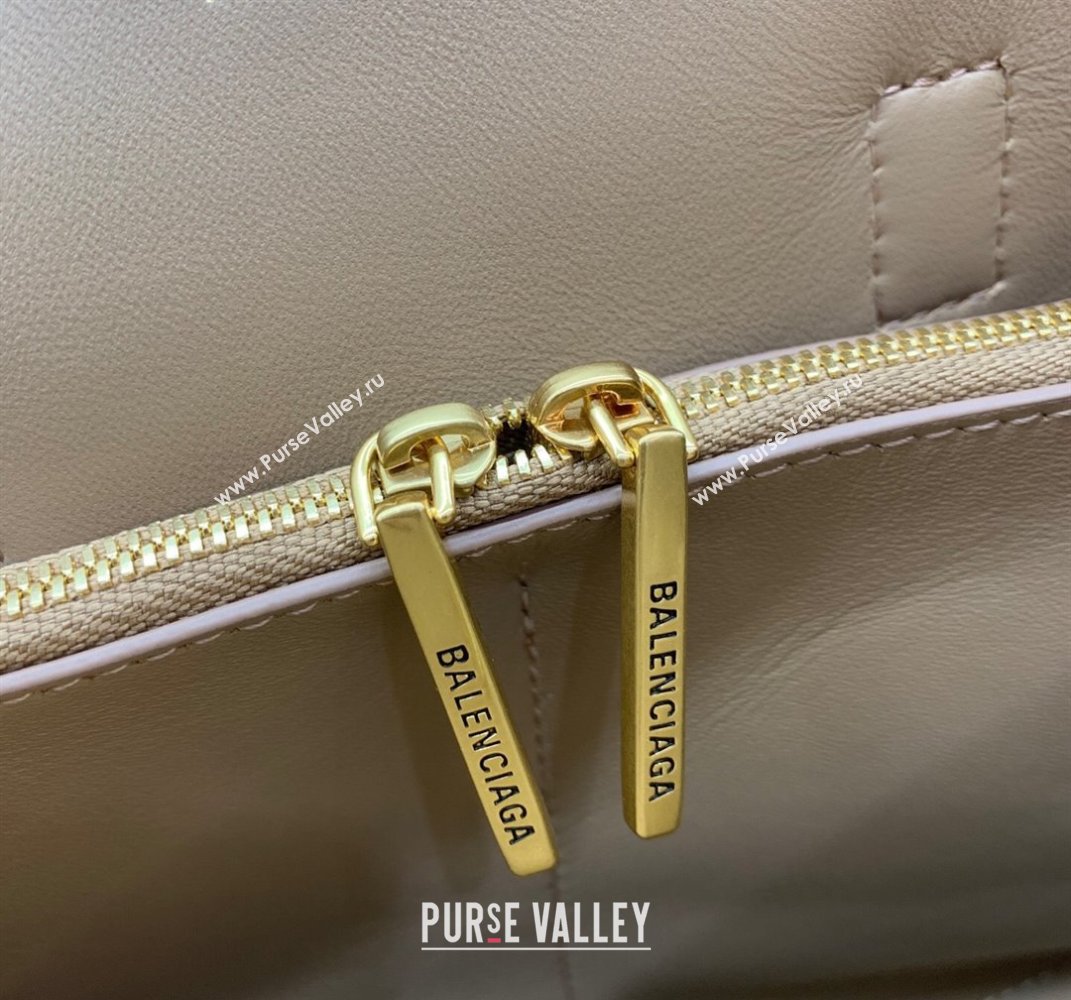 Balenciaga Bel Air Small Carry All Bag in latte beige smooth calfskin, aged-gold hardware 2025 (JM-250408094)