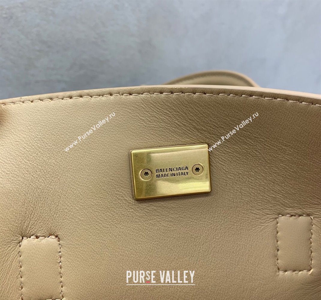 Balenciaga Bel Air Small Carry All Bag in latte beige smooth calfskin, aged-gold hardware 2025 (JM-250408094)