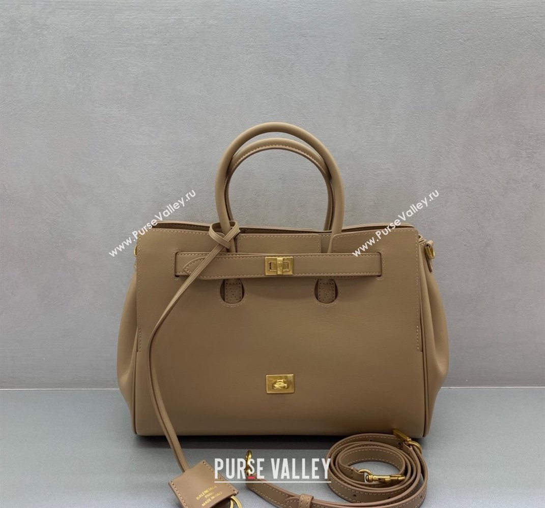 Balenciaga Bel Air Small Carry All Bag in latte beige smooth calfskin, aged-gold hardware 2025 (JM-250408094)