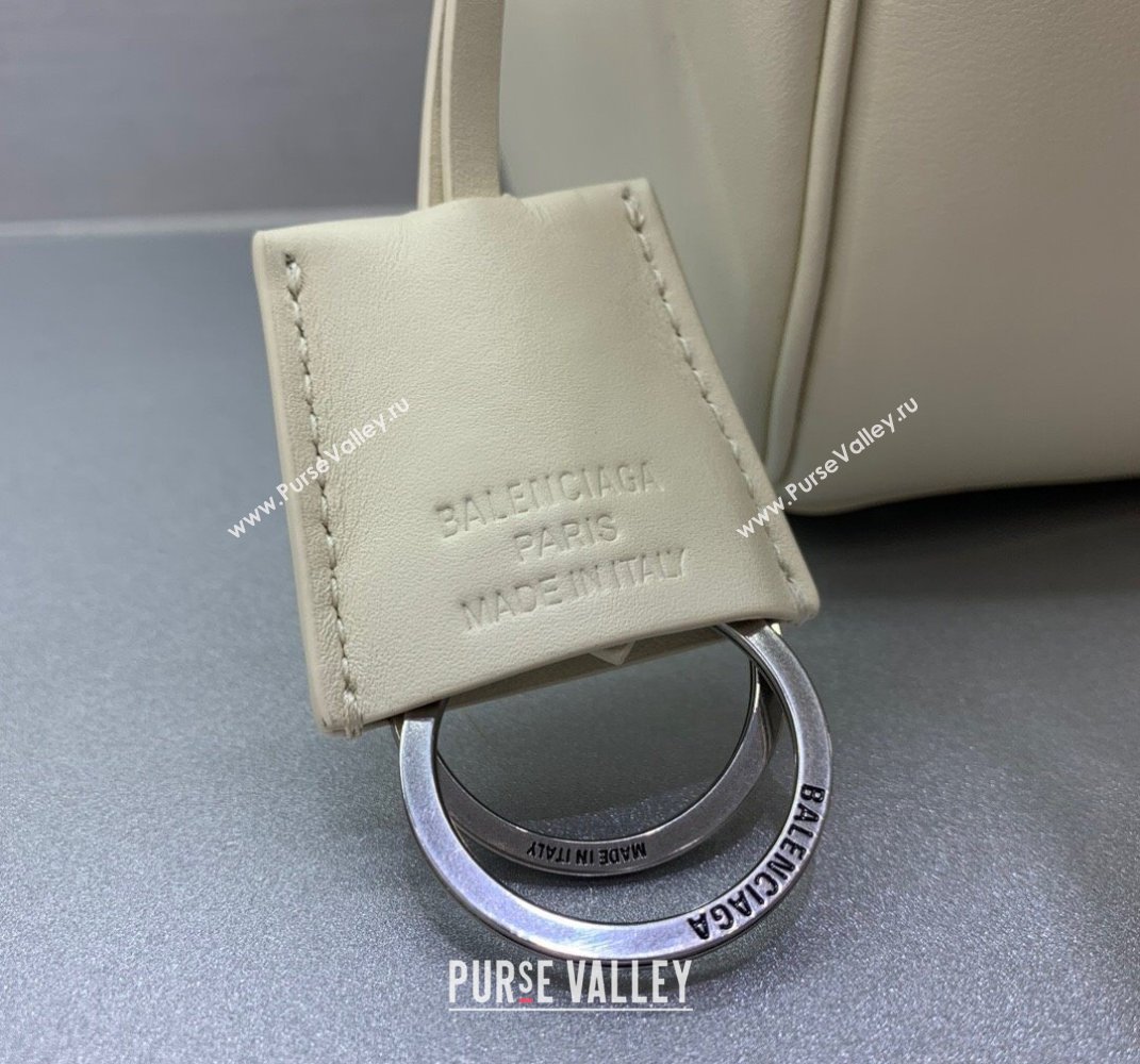 Balenciaga Bel Air Medium Carry All Bag in white smooth calfskin, aged-silver hardware 2025 (JM-250408102)