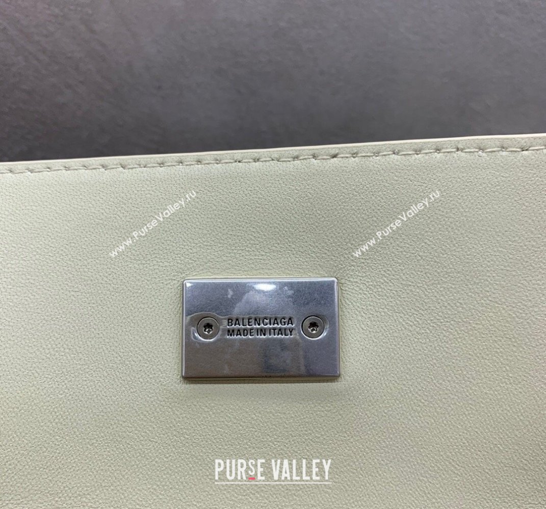 Balenciaga Bel Air Medium Carry All Bag in white smooth calfskin, aged-silver hardware 2025 (JM-250408102)