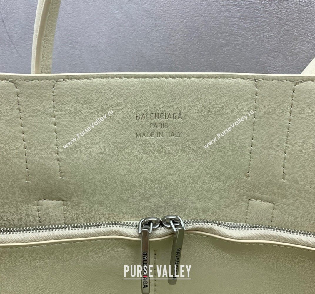 Balenciaga Bel Air Medium Carry All Bag in white smooth calfskin, aged-silver hardware 2025 (JM-250408102)