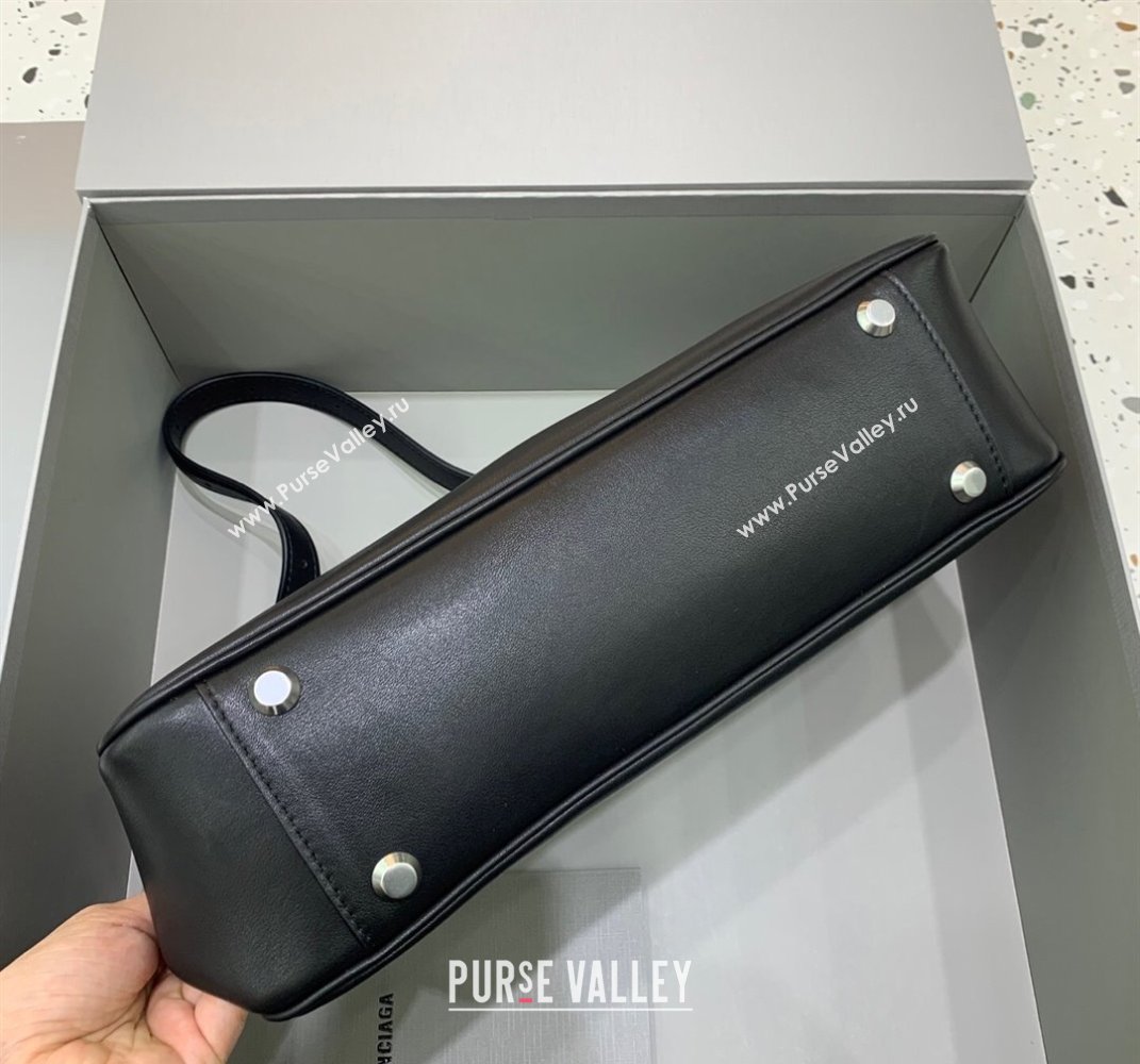 Balenciaga Bel Air Small Hobo Shoulder Bag in black smooth calfskin, aged-silver hardware 2025 (JM-250408085)