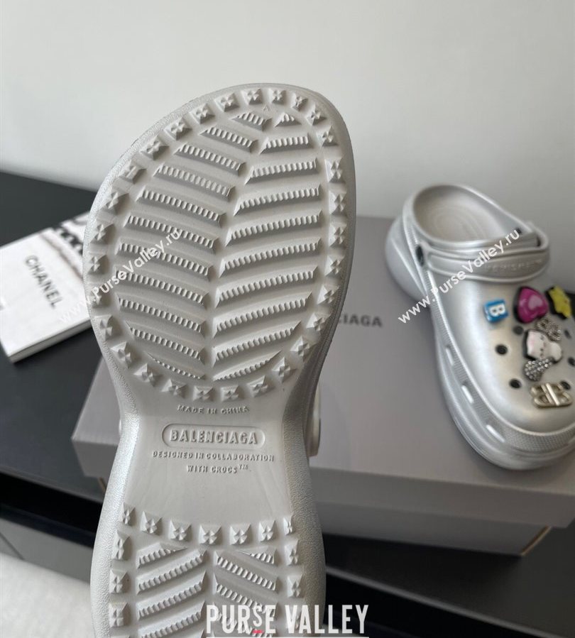 Balenciaga Crocs Mule in Silver Rubber with Charms 1 2025 (HQG-250708116)