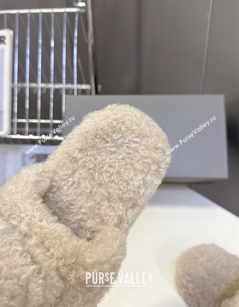 Balenciaga Shearling-Like Platform Slides Sandal Beige 2025 0827 (MD-250827016)