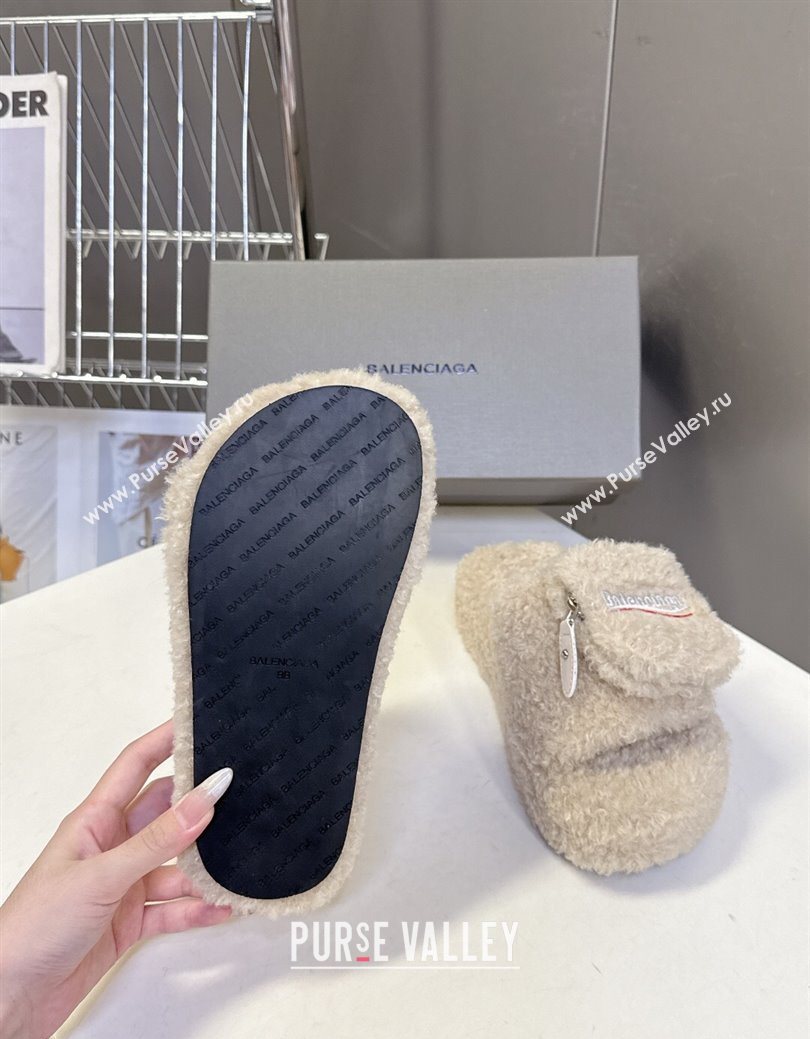 Balenciaga Shearling-Like Platform Slides Sandal Beige 2025 0827 (MD-250827016)