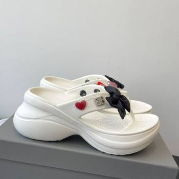 Balenciaga Womens Crocs™ Thong Slides Sandal in Rubber with Charm White 2025 (MD-250827022)