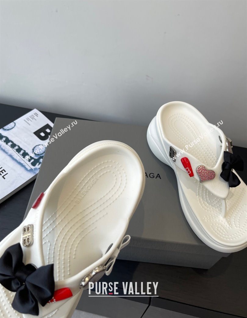 Balenciaga Womens Crocs™ Thong Slides Sandal in Rubber with Charm White 2025 (MD-250827022)