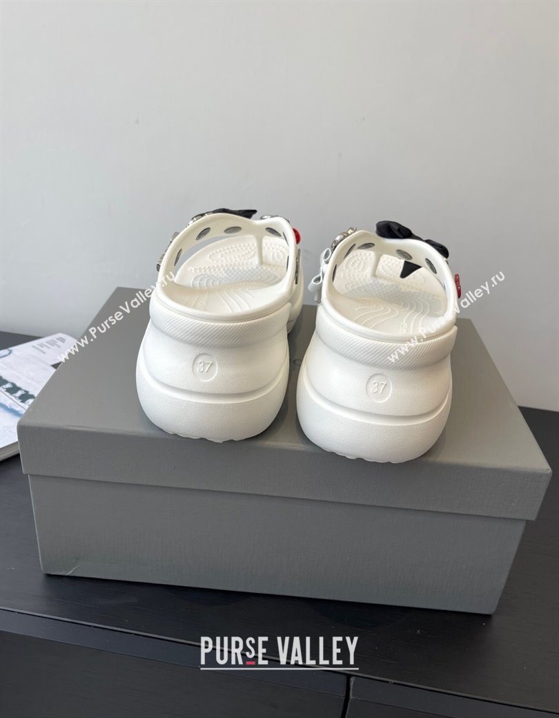 Balenciaga Womens Crocs™ Thong Slides Sandal in Rubber with Charm White 2025 (MD-250827022)