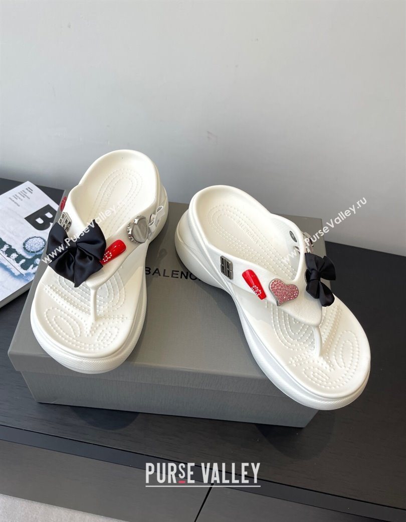 Balenciaga Womens Crocs™ Thong Slides Sandal in Rubber with Charm White 2025 (MD-250827022)