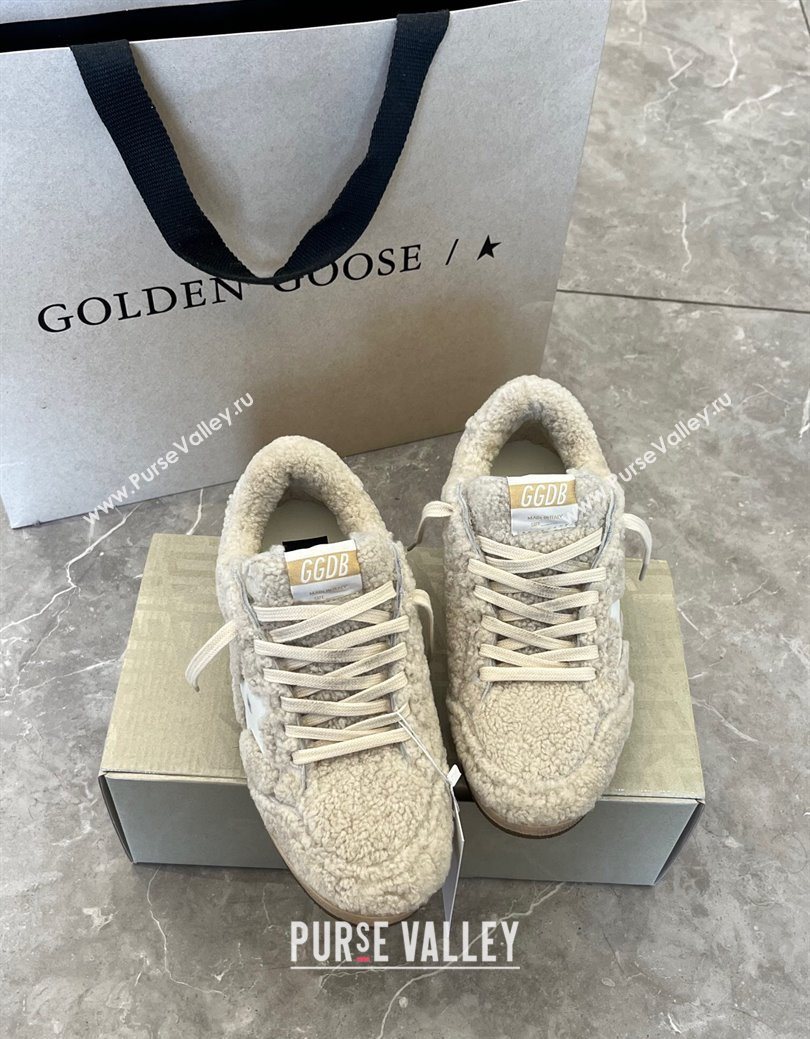 Golden Goose Women’s Ball Star Sneakers in beige shearling wool with white leather star 2025 1031 (MD-251031053)