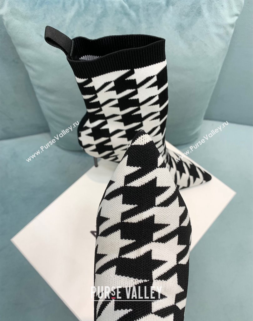 Balmain Stretch Knit Skye Ankle Boots 9.5cm with Monogram White/Black 1 2024 BM101002 (KER-241010106)