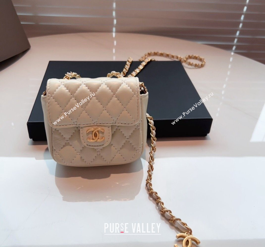 Chanel Quilted Lambskin Chain Mini Belt Bag White 2024 051002 (99-240510087)