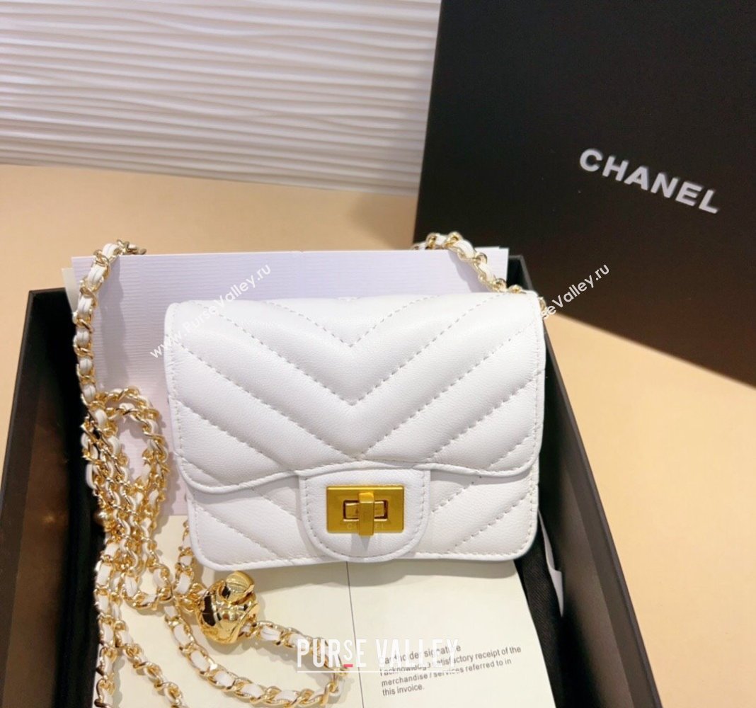 Chanel Boy Chevron Lambskin Chain Belt Bag White 2024 0708 (99-240708005)