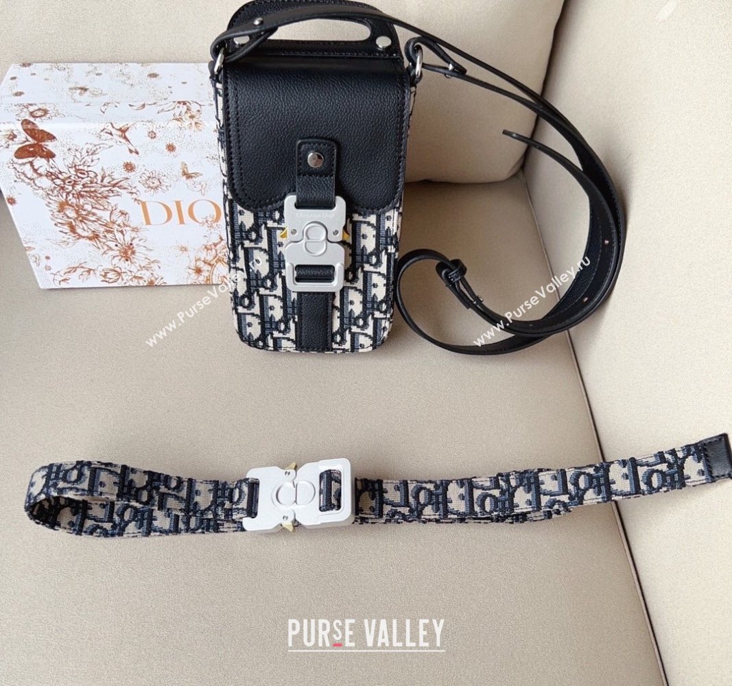 Dior Saddle Vertical Pouch Belt in Oblique Jacquard and Black Grained Calfskin with Silver Hardware 2024 (99-240706005)