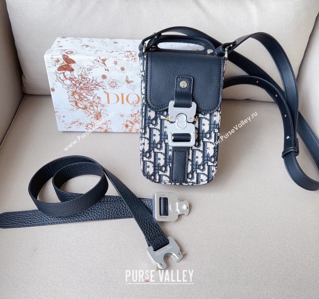 Dior Saddle Vertical Pouch Belt in Oblique Jacquard and Black Grained Calfskin with Silver Hardware 2024 (99-240706005)