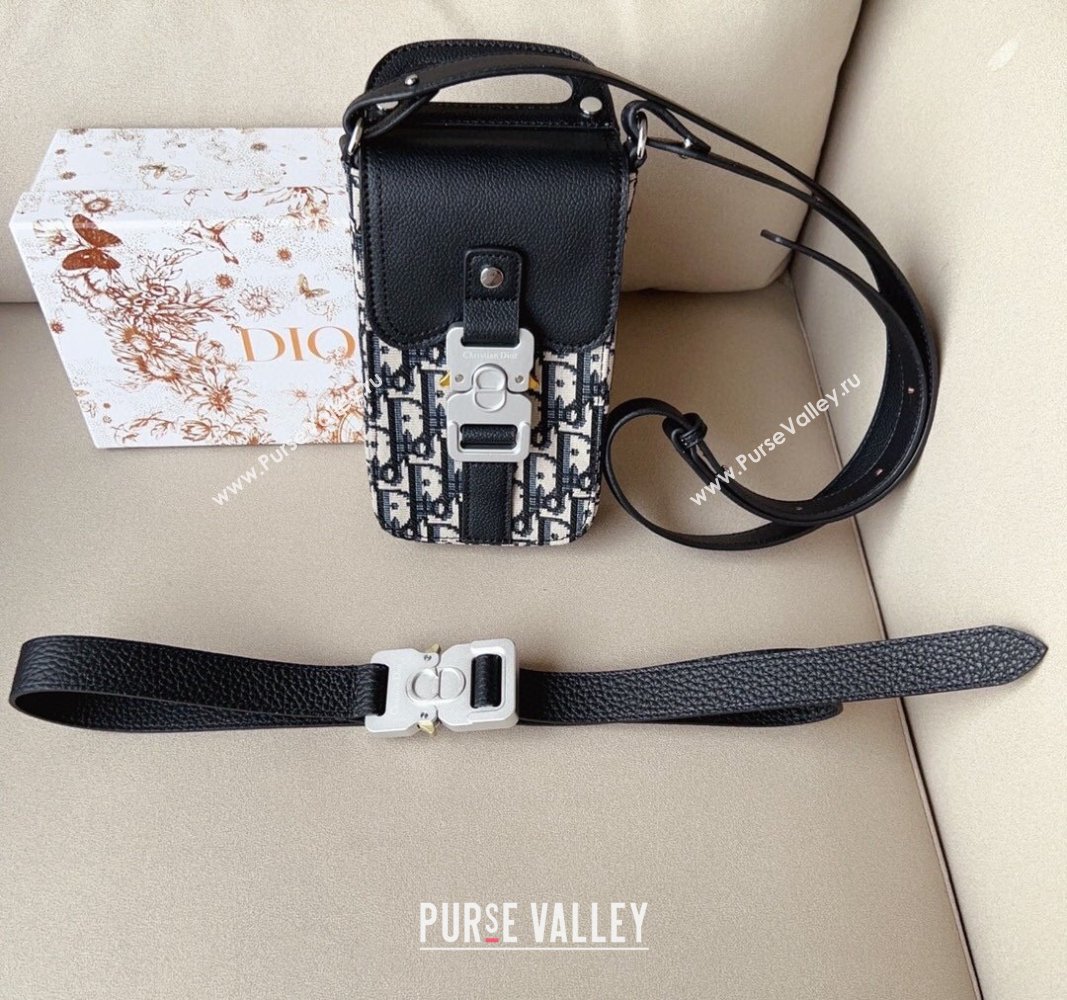 Dior Saddle Vertical Pouch Belt in Oblique Jacquard and Black Grained Calfskin with Silver Hardware 2024 (99-240706005)