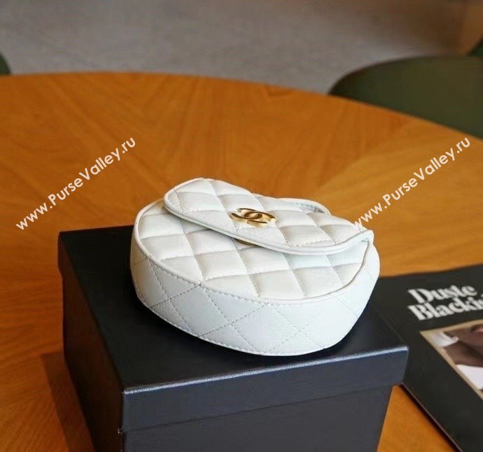 Chanel Quilted Calfskin Clutch with Chain and Top Handle White 2024 CH102209 (99-241022136)