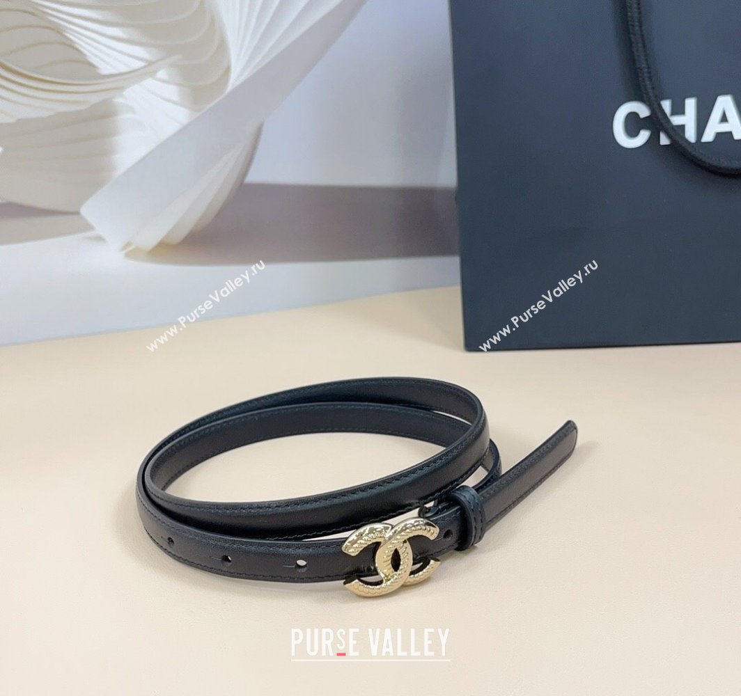 Chanel Calfskin Leather Belt 1.5cm with Engraved CC Buckle Black/Gold 2025 CH010907 (99-250109109)