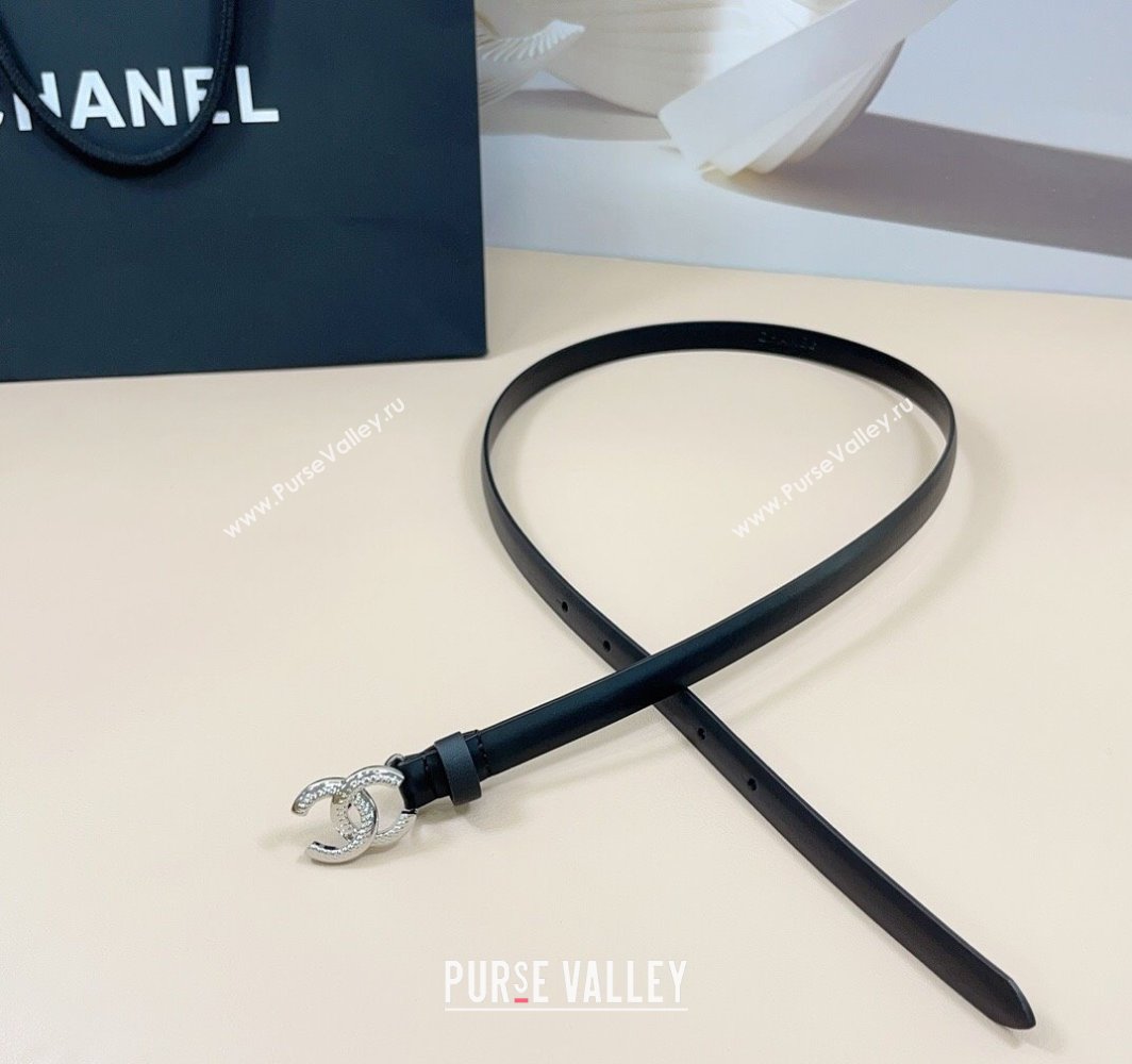 Chanel Calfskin Leather Belt 1.5cm with Engraved CC Buckle Black/Silver 2025 CH010907 (99-250109110)