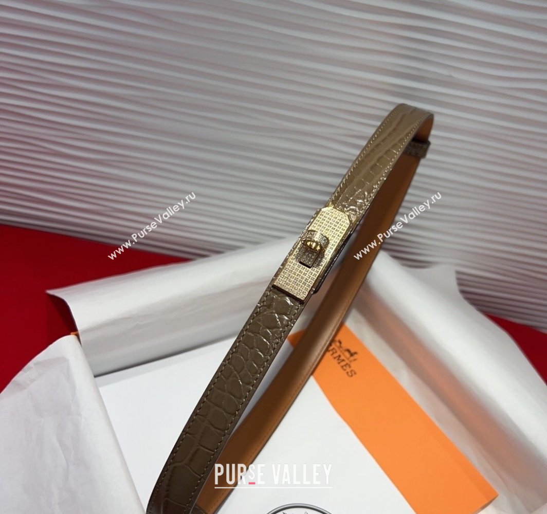 Hermes Kelly Duo Belt 1.8cm in Crocodile Embossed Calfskin with Gold Strass Paved Buckle Grey 2025 H2011025 (99-250508183)