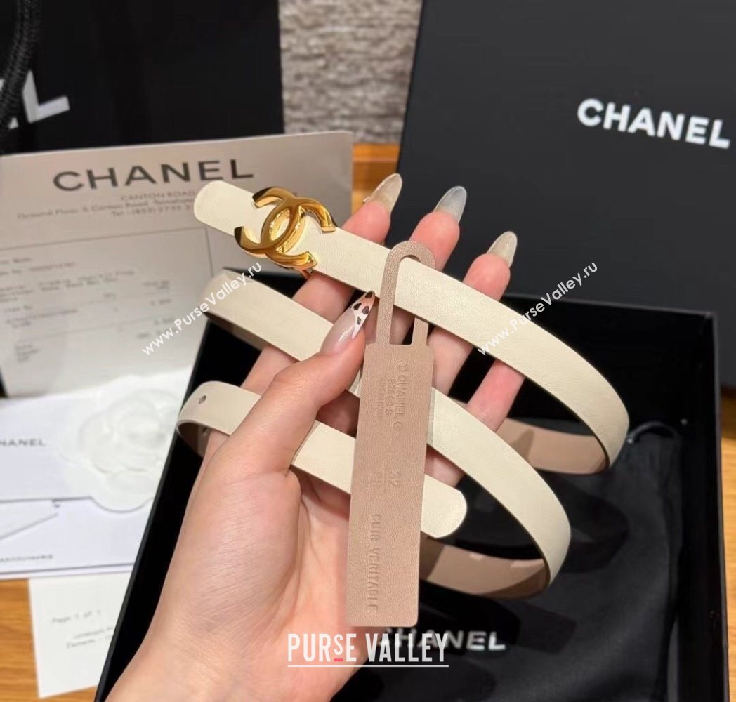 Chanel Reversible Calfskin Leather Belt 1.5cm with CC Buckle White/Gold 2025 CH091106 (99-250911138)