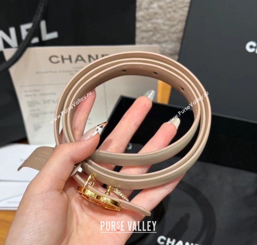 Chanel Reversible Calfskin Leather Belt 1.5cm with CC Buckle White/Gold 2025 CH091106 (99-250911138)