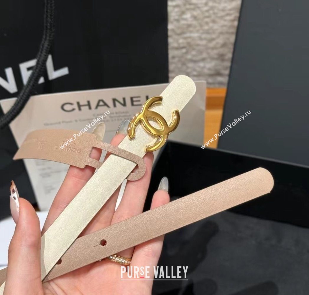 Chanel Reversible Calfskin Leather Belt 1.5cm with CC Buckle White/Gold 2025 CH091106 (99-250911138)