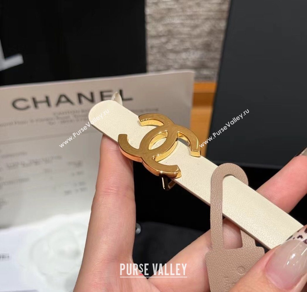 Chanel Reversible Calfskin Leather Belt 1.5cm with CC Buckle White/Gold 2025 CH091106 (99-250911138)