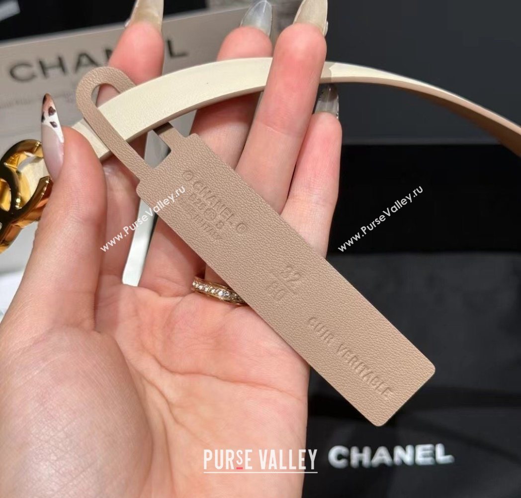 Chanel Reversible Calfskin Leather Belt 1.5cm with CC Buckle White/Gold 2025 CH091106 (99-250911138)