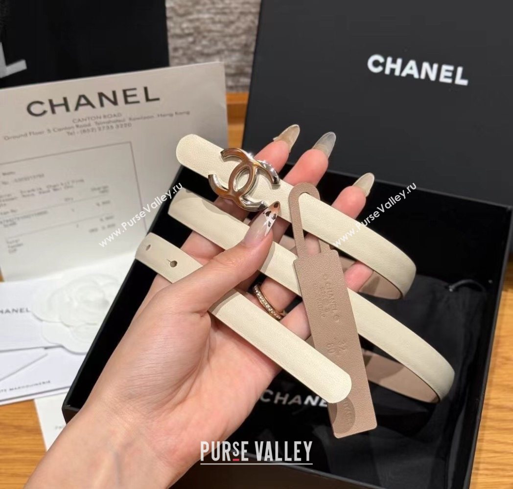Chanel Reversible Calfskin Leather Belt 1.5cm with CC Buckle White/Silver 2025 CH091106 (99-250911139)