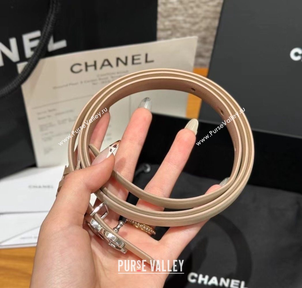 Chanel Reversible Calfskin Leather Belt 1.5cm with CC Buckle White/Silver 2025 CH091106 (99-250911139)